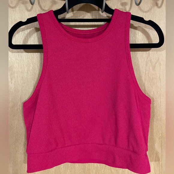 #175- COLSIE -red cropped tank - Picture 1 of 3